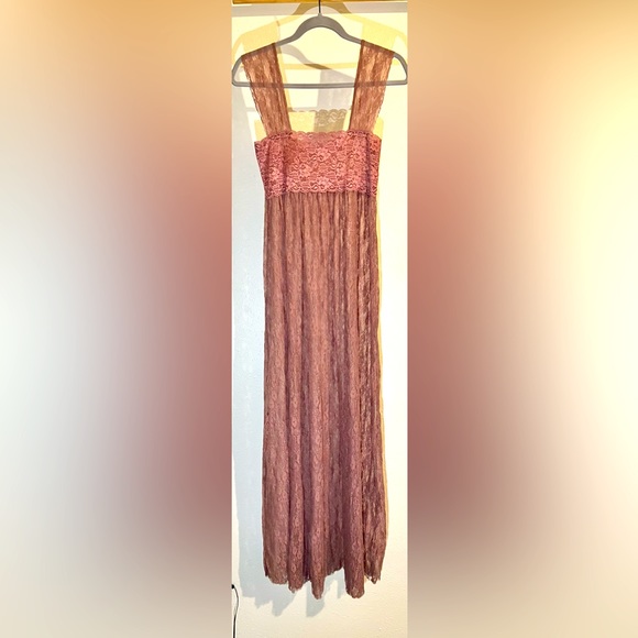 Intimately Free People Romantic Lace Maxi Dress, Dusky Rose color, size S, NWOT - Picture 1 of 13